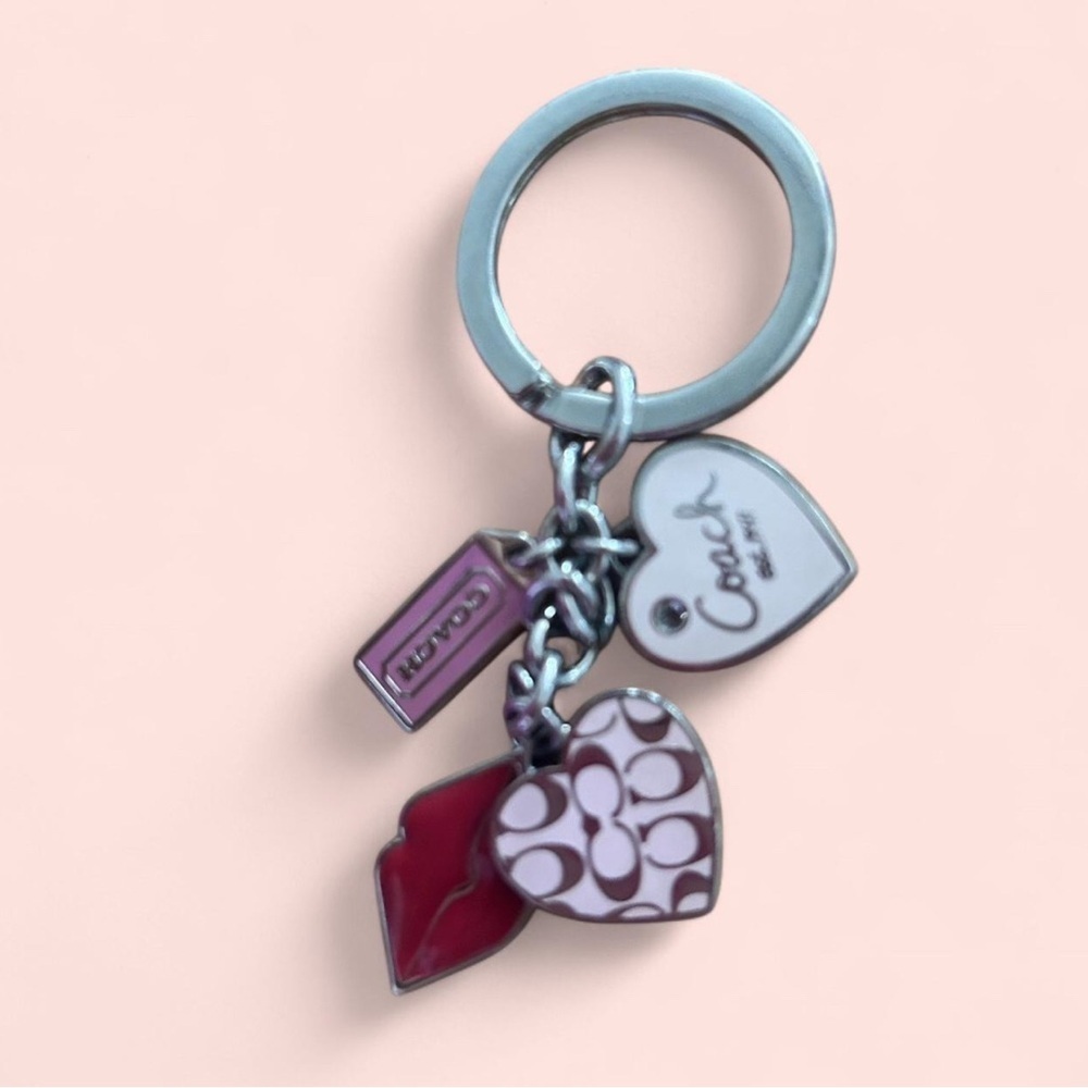 RARE 🚨 Coach Heart & Lips In Color Pink & Red Charm Keychain
